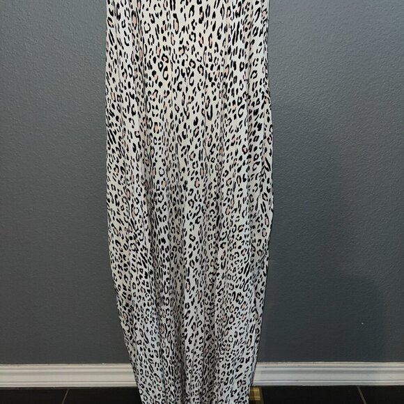 LULUS Leopard Print Maxi Slip Dress Spaghetti Straps- Pockets- V-Necks - M - Picture 3 of 14